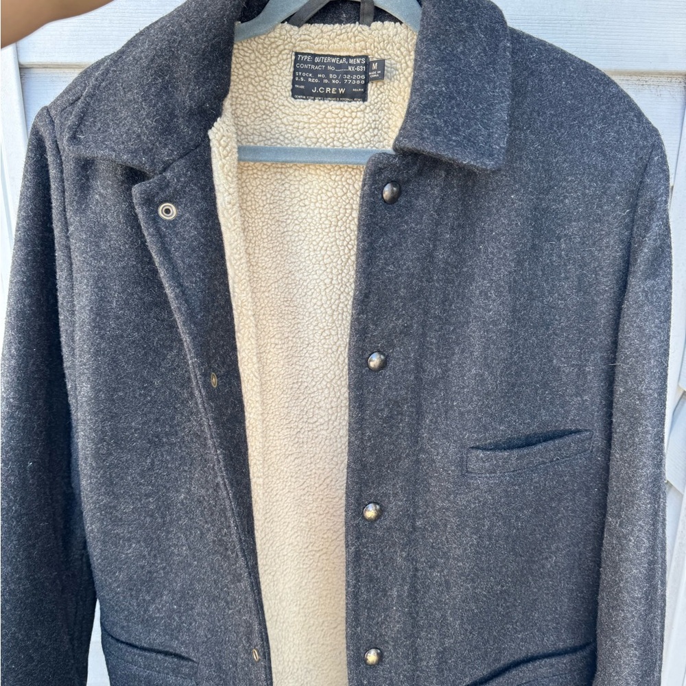 J Crew quote in great condition